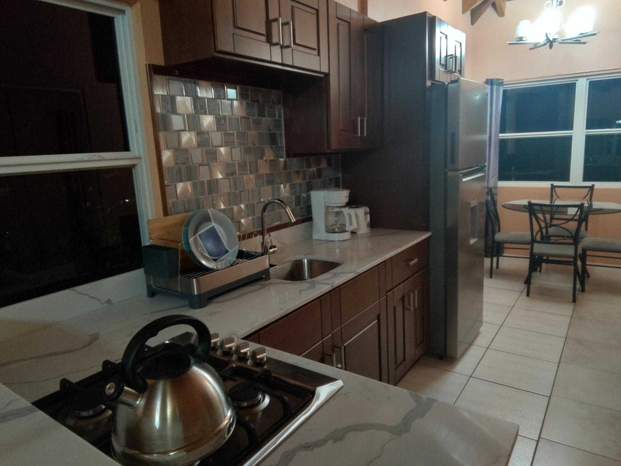 Zeus Estate Guesthouse St. John's Εξωτερικό φωτογραφία