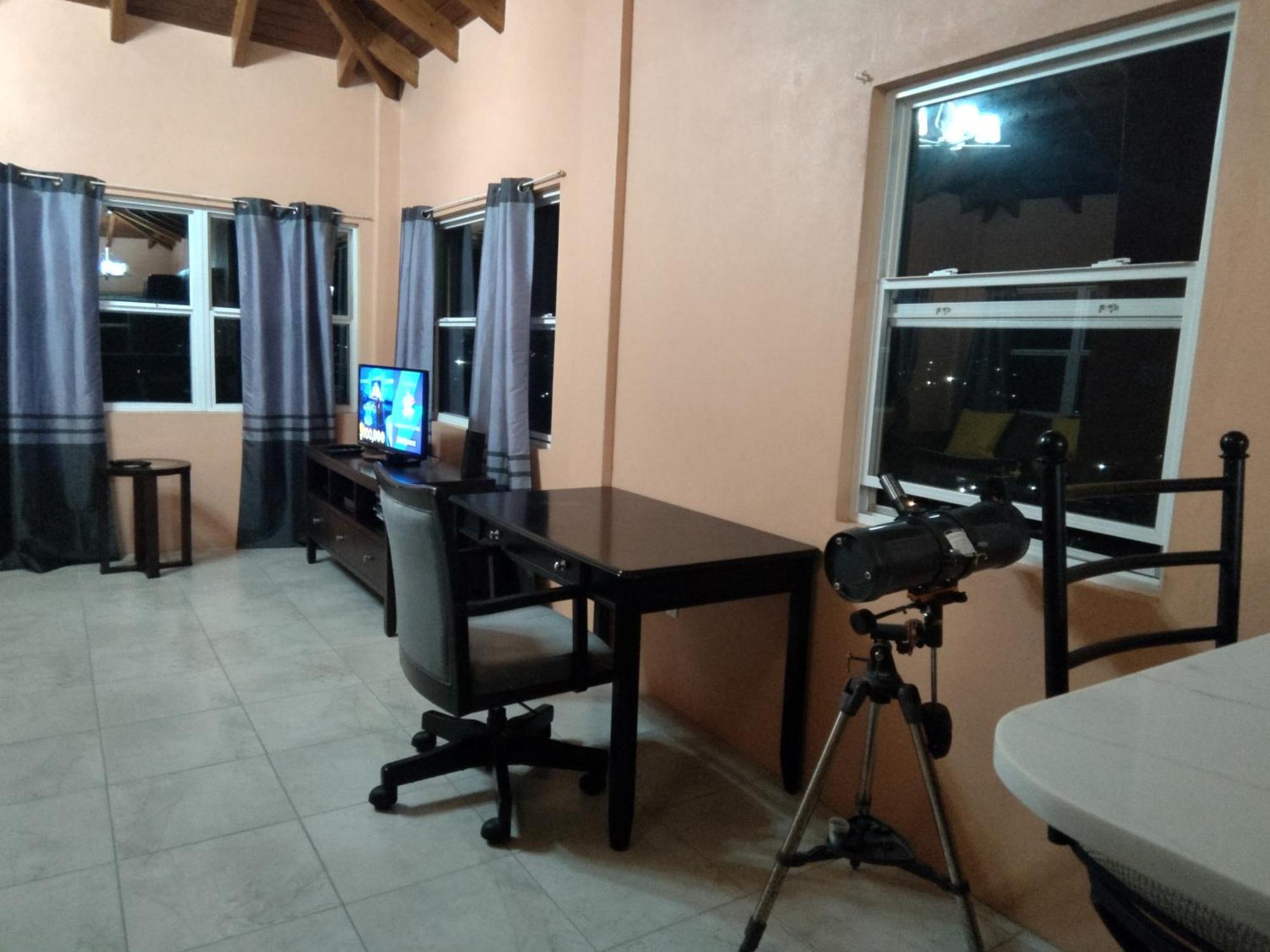 Zeus Estate Guesthouse St. John's Εξωτερικό φωτογραφία