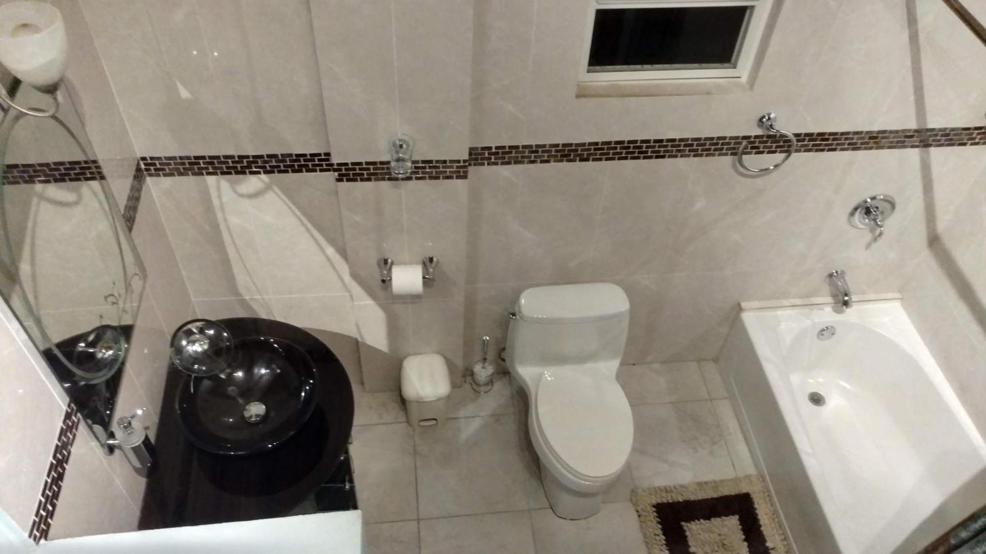 Zeus Estate Guesthouse St. John's Εξωτερικό φωτογραφία